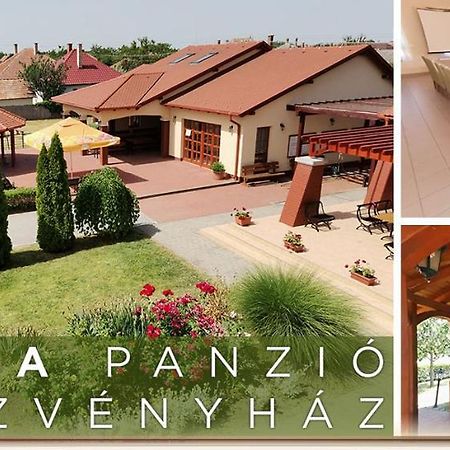 Bed and Breakfast Kamilla Panzió és Rendezvényház Balmazújváros Esterno foto